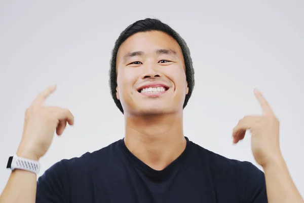 Hes Always Been Coolest Guy Studio Shot Handsome Young Man — Foto Stock