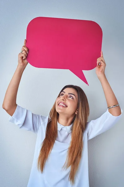 Any Clues What Should Say Attractive Young Woman Holding Speech — Zdjęcie stockowe