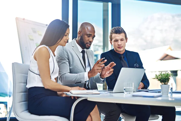 Can Focus Right Here Group Young Businesspeople Having Discussion While — Stockfoto
