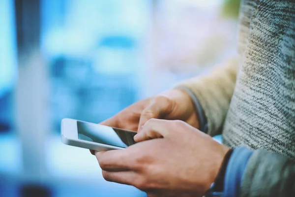 Connecting Business World Unrecognizable Businessman Using His Cellphone Work — Stockfoto