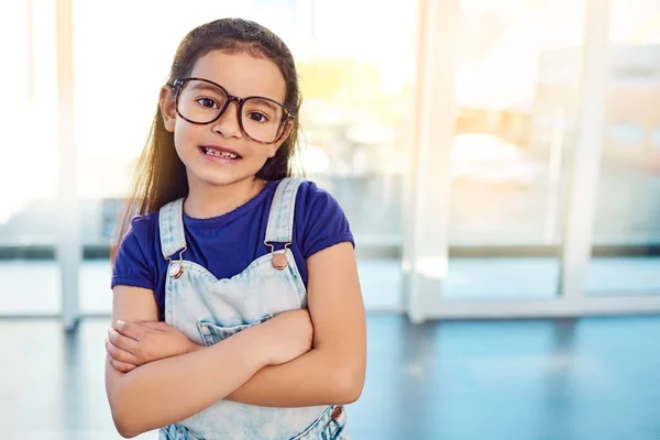 Smart Girls Run World Portrait Adorable Little Girl Glasses Posing — Stok fotoğraf