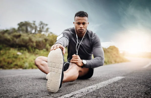 Theres Room Failure Today Portrait Sporty Young Man Exercising Outdoors — Stockfoto