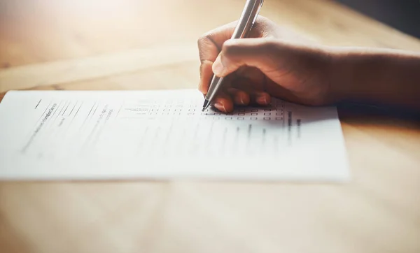 Closeup Business Hands Person Filling Out Paperwork Hand Individual Writing — Fotografia de Stock