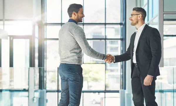 Businessman Standing Smiling Handshake Greets Colleague Office Executive Meets Client — Fotografia de Stock