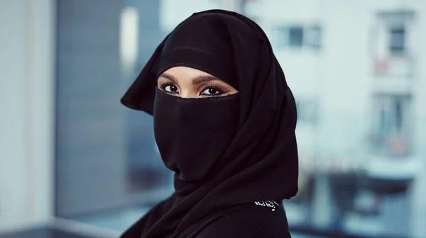 All Set Productivity Cropped Portrait Arabic Businesswoman Burka Standing Her — Fotografia de Stock