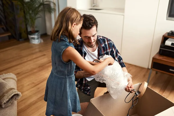 Unpacking Together Young Father His Adorable Little Daughter Moving Day — ストック写真