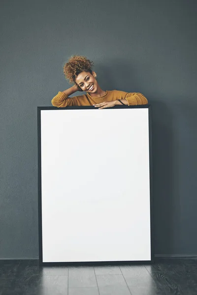 Beautiful Confident Woman Holding Blank Whiteboard Billboard Sign Copy Space — Stockfoto