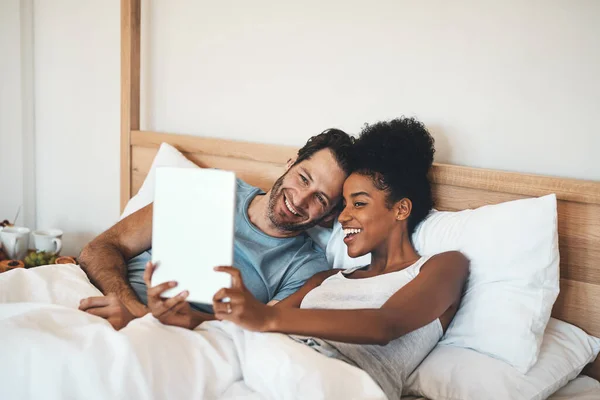 Happy Couple Taking Selfie Tablet Bed Together Waking Interracial Husband — Stockfoto
