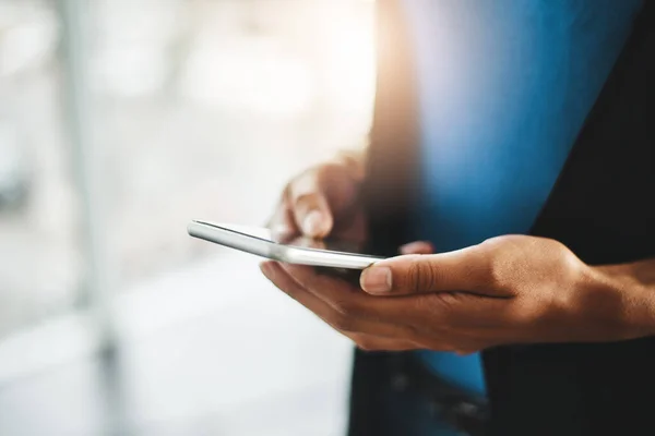 Businesswoman Phone Reading Emails Text Messages Checking News Online Social — Stockfoto