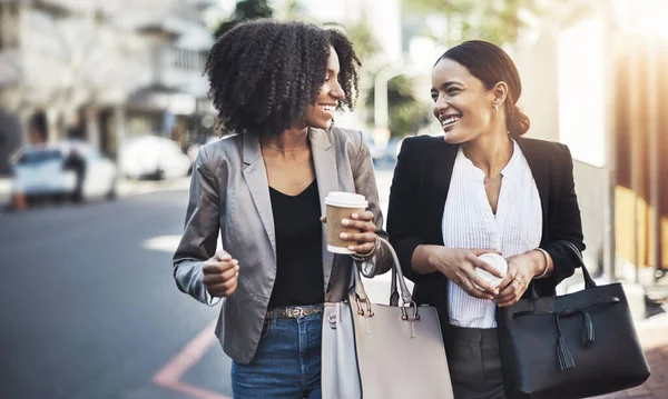 Heading Office Absolute Optimism Two Businesswomen Walking City — Foto de Stock