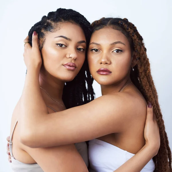 Defining Natural Beauty Studio Shot Two Beautiful Young Women Posing — Photo