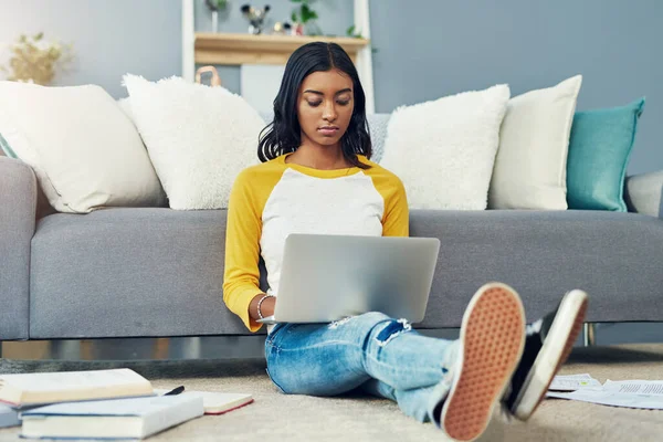 Focused Acing Her Finals Young Female Student Studying Home — Stock fotografie