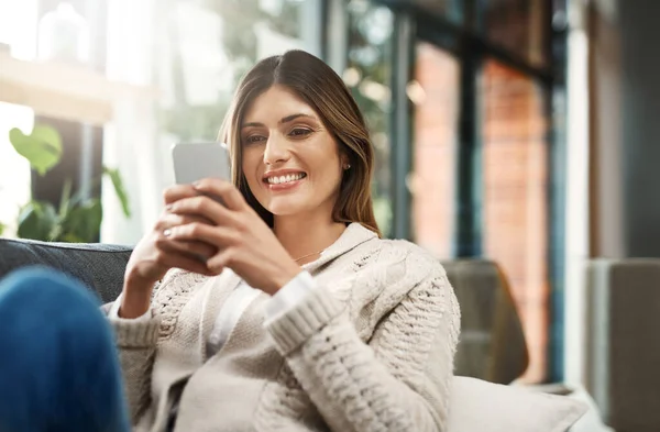 Maybe Should Think One First Attractive Young Woman Sending Text — Stock Photo, Image