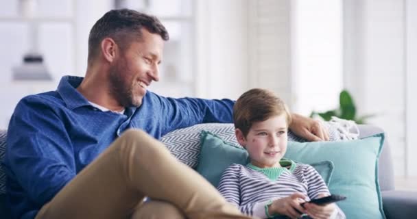 Father Son Bond Stream Series Movies Watch Remote Living Room — Stock video