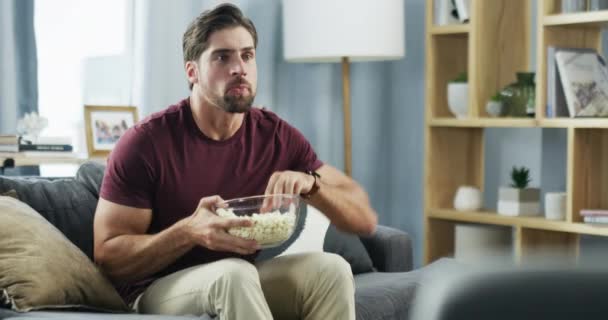 Excited Cheering Shouting Support Young Man Eating Popcorn Screaming Victory — Video Stock