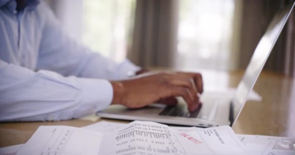 Man Paying Bills Doing Financial Planning Laptop Home Closeup Male — Stok video