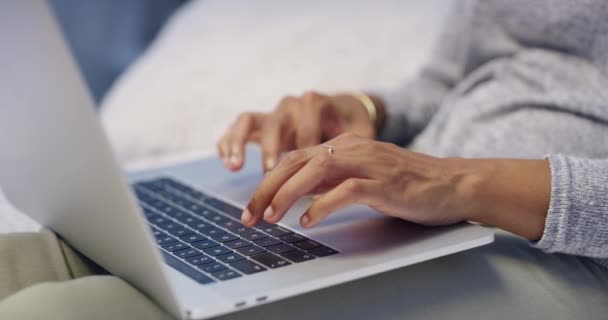 Hands Typing Laptop Browsing Internet Searching Online While Relaxing Bed — Stok video