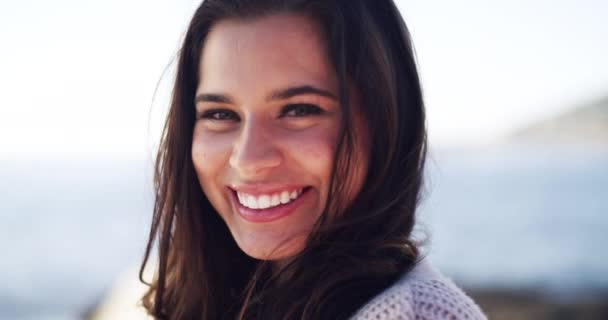 Young Happy Woman Having Fun Beach Enjoying Summer Vacation Relaxing — Wideo stockowe