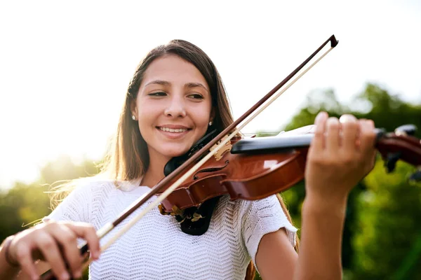 Music Lifts Spirit Enlightens Soul Cheerful Young Girl Playing Violin — Foto Stock