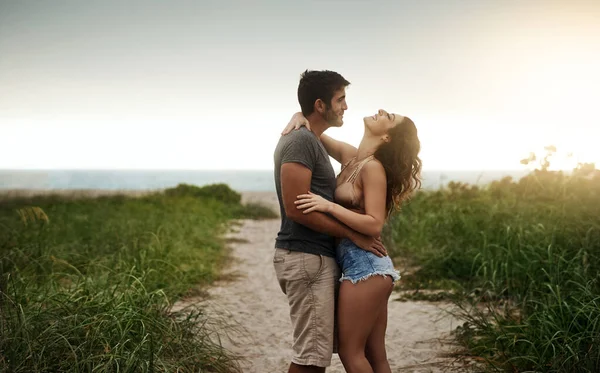 Live Love Laugh Young Couple Spending Romantic Day Beach — Stok fotoğraf