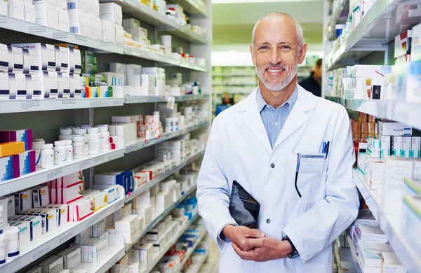 What Seems Ailing You Portrait Confident Mature Pharmacist Working Pharmacy — Stock fotografie