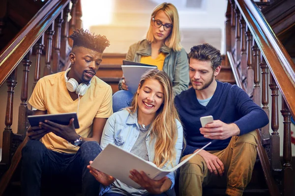 Working Task Together Group Diverse University Students Working Together Staircase — Stockfoto