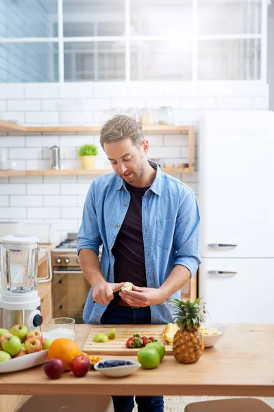 Healthy Tasty Young Man Making Health Smoothie Home —  Fotos de Stock