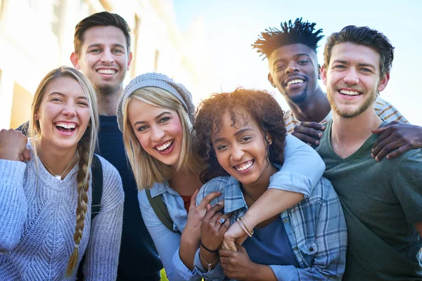 Hanging Out Crew Portrait Group Diverse Students Hanging Out Together – stockfoto