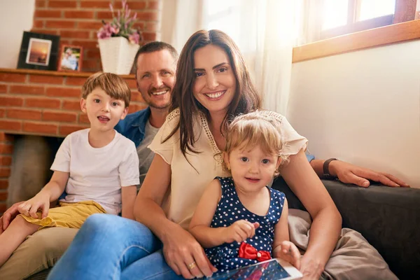 Nothing Can Replace Family Time Portrait Happy Young Family Four — Photo