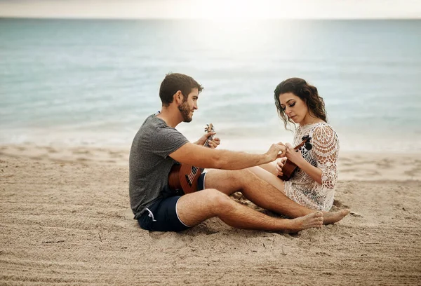 First Share Hobbies Well Share Surnames Young Couple Playing Ukulele — Stock Fotó