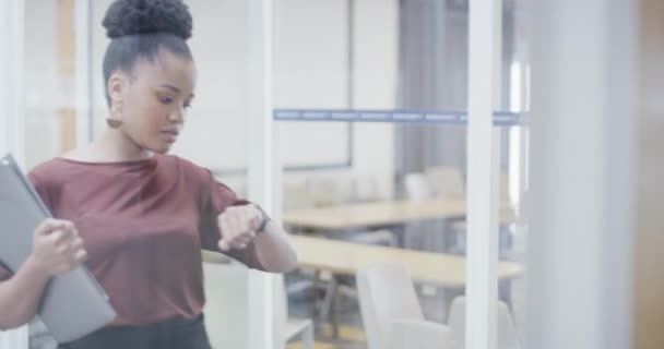 Serious Successful Young Businesswoman Walking Trough Office Space Professional Female — Vídeos de Stock