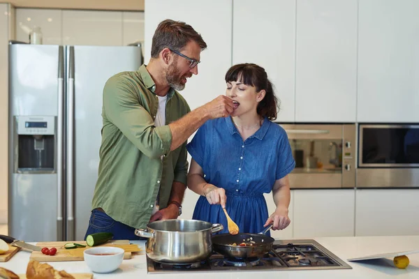 Time Taste Test Mature Couple Cooking Together Home — Stock Photo, Image