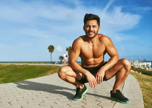 Fitness Definitely Pays Portrait Handsome Young Man Exercising Outdoors — ストック写真