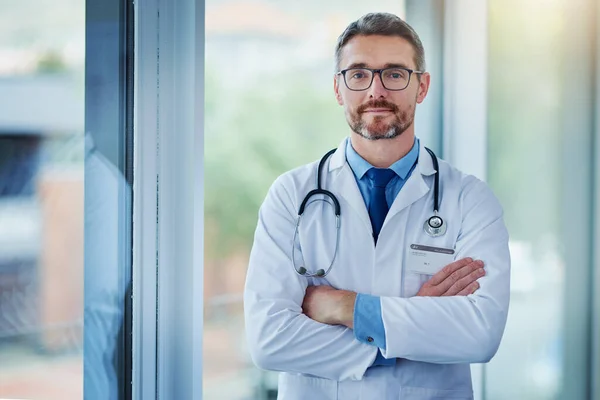 Treat Every Patient Mine Utmost Priority Portrait Mature Doctor Standing — Stockfoto