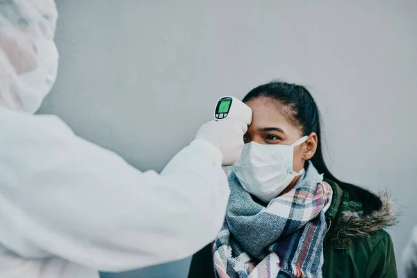 Healthcare Doctor Scanning Temperature Patient Corona Digital Infrared Thermometer Medical — Fotografia de Stock