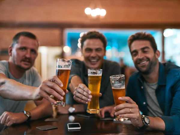 Make Best Beer Town Portrait Three Cheerful Young Men Having — ストック写真