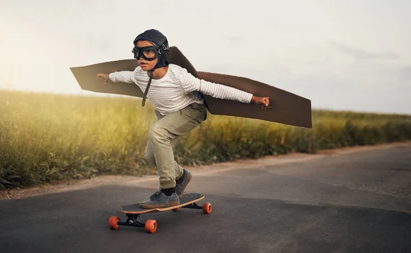 Make Way Cool Kid Young Boy Pretending Fly Pair Cardboard — Stock fotografie