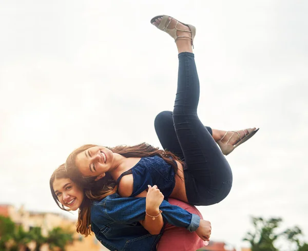 Besties Pick Each Other Tough Times Come Two Female Best — Foto Stock