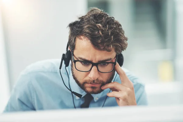 Nothing Stops Him Finding Solution Young Man Working Call Center — Stockfoto