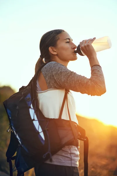 Stopping Sip Her Hike Young Woman Taking Break While Out — Stock Photo, Image