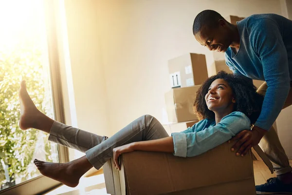 Know How Have Fun Matter Situation Cheerful Young Man Pushing — Stock Photo, Image