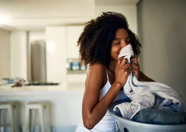 Can Smell Freshness Attractive Young Woman Smelling Clean Laundry Home — Stok fotoğraf