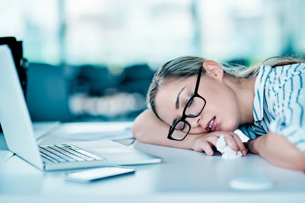 Its Been Long Day Tired Looking Young Businesswoman Sleeping Her — Zdjęcie stockowe