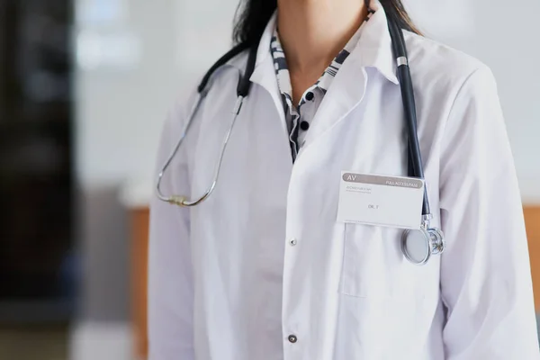Your Service Unrecognizable Female Doctor Standing Her Office Hospital — Photo