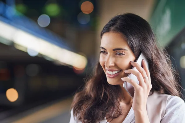 Commuting Call Young Attractive Woman Call Using Train Commute — Stockfoto