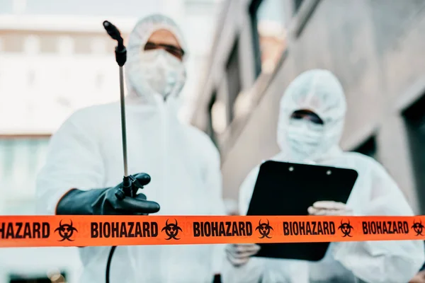 Covid Pandemic Team Doctors Scientist Medical Healthcare Workers Wearing Hazmat — Zdjęcie stockowe