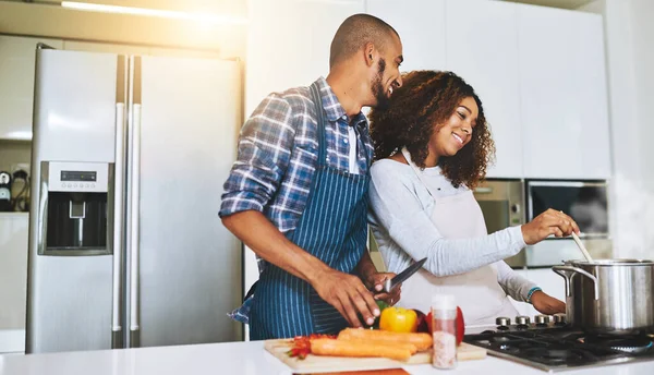 Helping Each Other Cook Better Young Couple Cooking Together Home — Zdjęcie stockowe