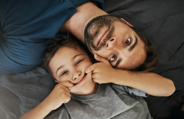 Have Many Fun Things Planned Today Young Boy His Father — Fotografia de Stock