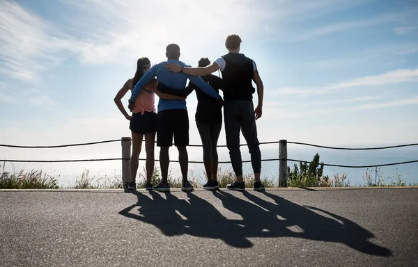 Its All Worth End Rearview Shot Fitness Group Admiring View — Stok fotoğraf