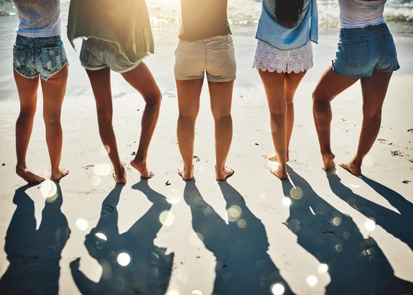 Time Get Our Feet Wet Group Girlfriends Standing Together Beach — 스톡 사진